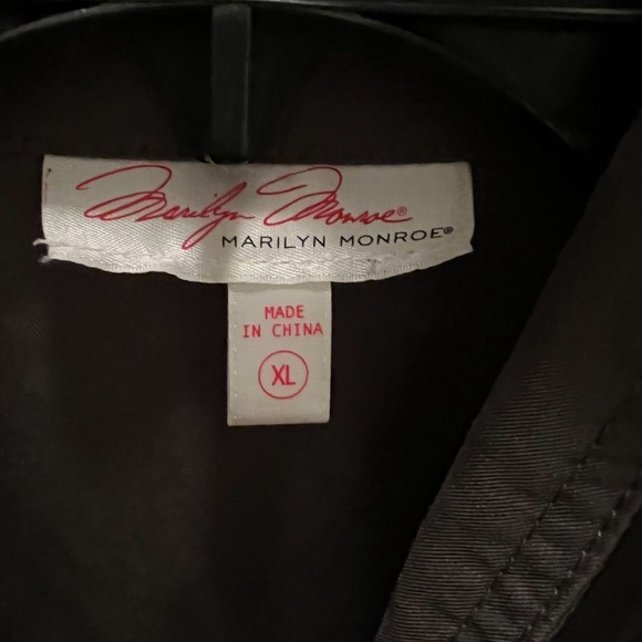 Marilyn Monroe Dark Green Romper - Picture 2 of 4